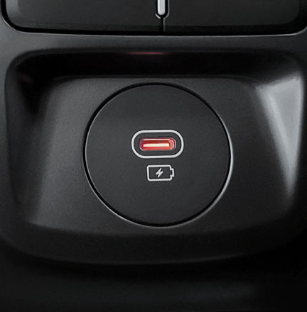 뒷좌석 C타입 USB 충전단자 이미지